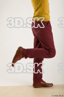 Leg flexing reference of yellow sweater red trousers Sidney 0007